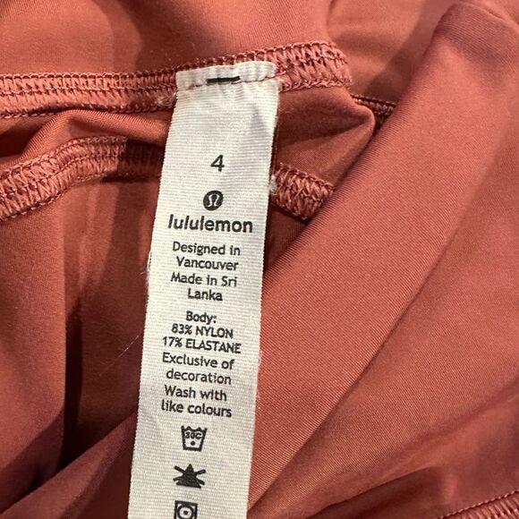 Lululemon fast and free high rise crop tight cherry tint - Picture 3 of 5